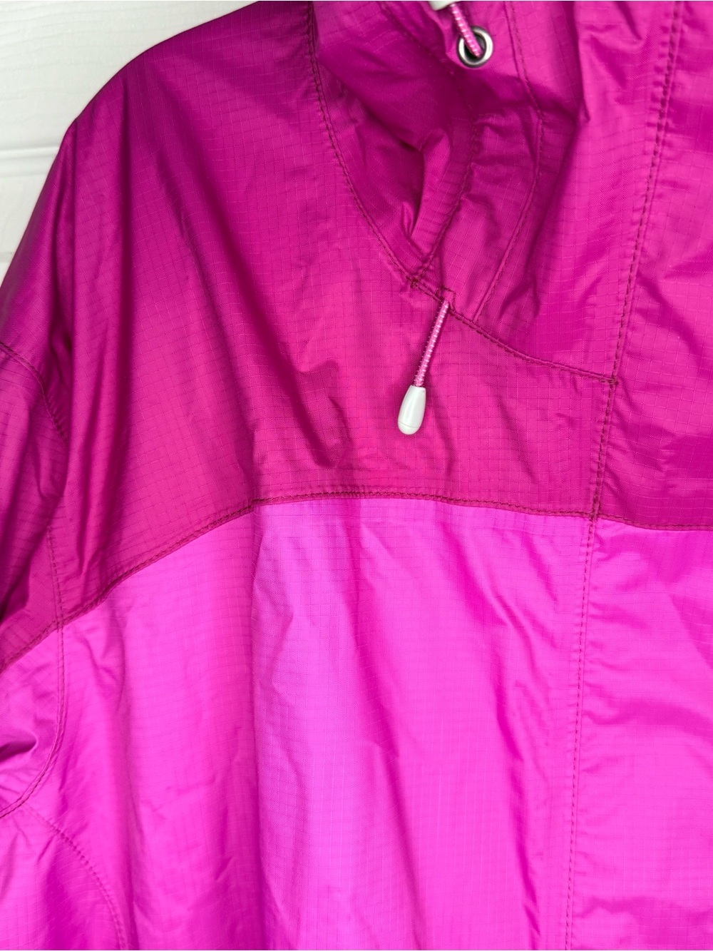 L.L.Bean women's Raincoat Jacket Shell - fuchsia and Pink Size 2X EUC - Like New - Picture 5 of 7